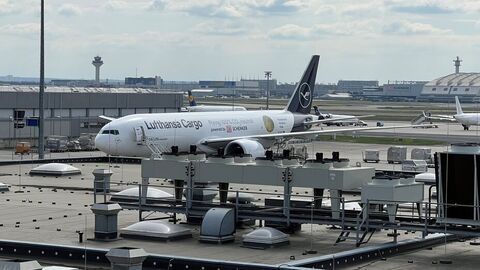 Flugzeug auf dem Frankfurter Flughafen