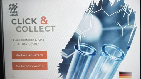 Begrüßungsbildschirm der Software (Steurungsoberfläche) des Probenautomates